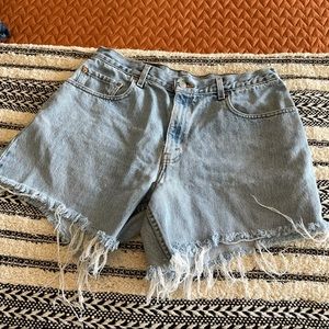 Levi’s 560 cutoff shorts vintage upside down tag sz.34